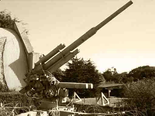 Afweergeschut: Flak 36 - Omaha Beach Museum